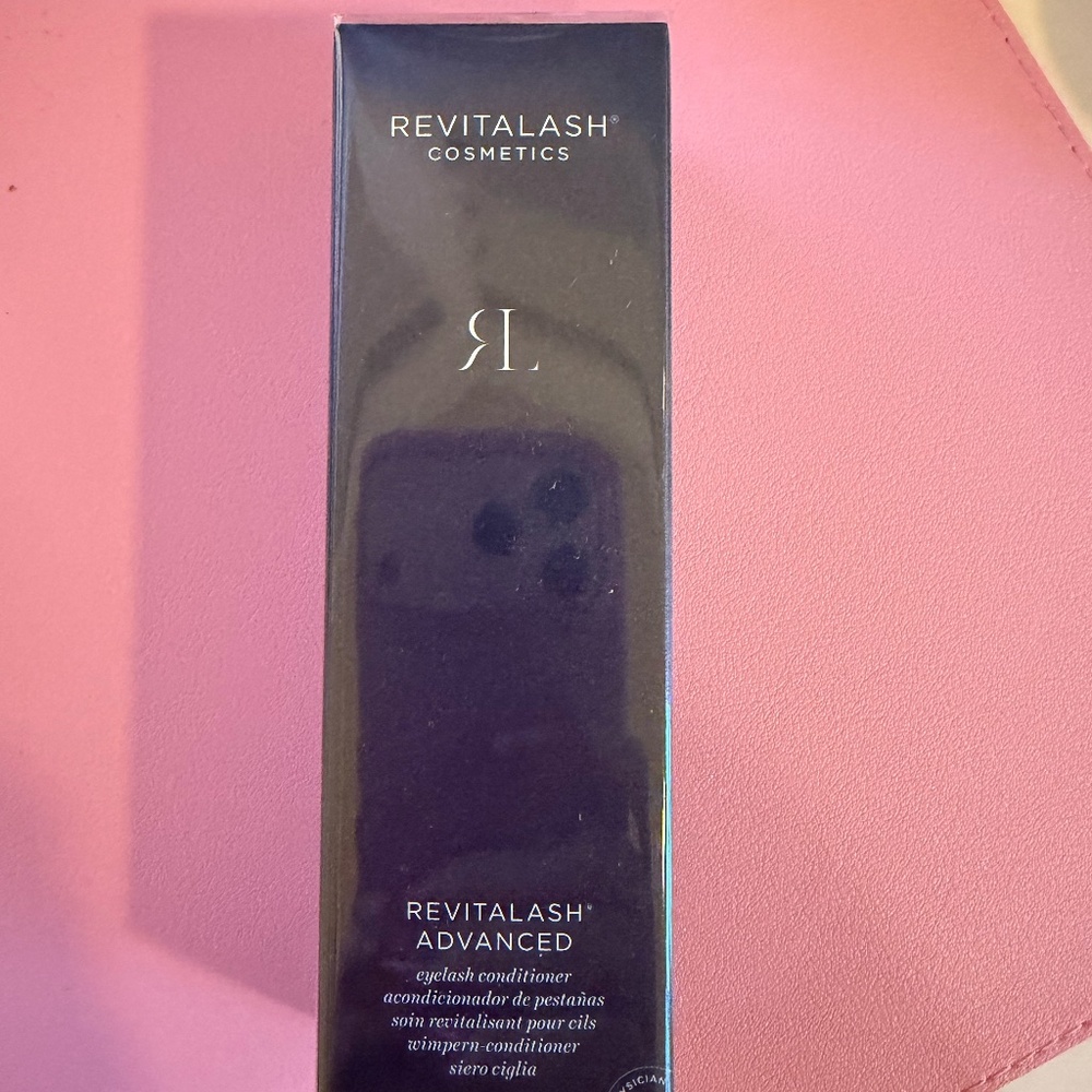 Revitalash advanced Eyelash conditioner